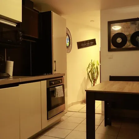 Cosy Centre * 니스