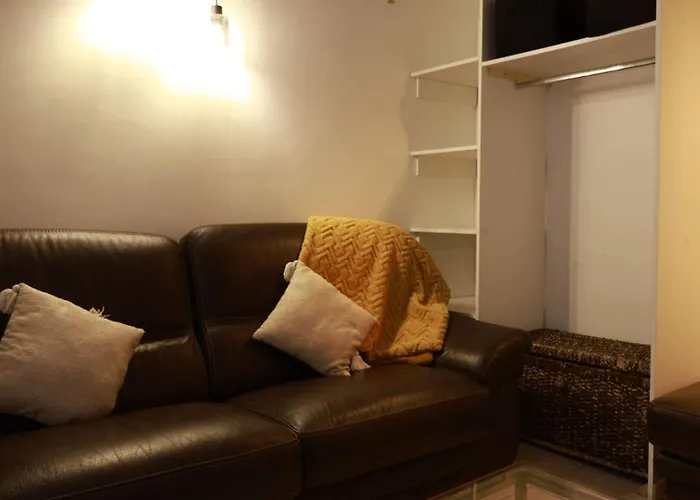 Cosy Centre *